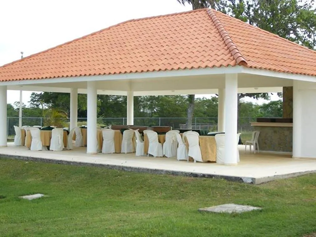 Hotel Las Caobas San Francisco de Macorís